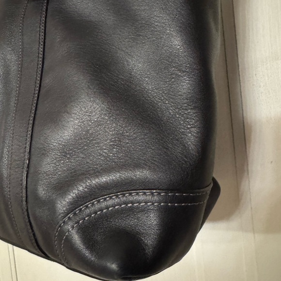 Coach Black Leather tote from early 2000 - Picture 7 of 11